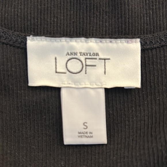 LOFT Ann Taylor Black Embroidered V-Neck Cotton Tank Top Size Small - Picture 4 of 5